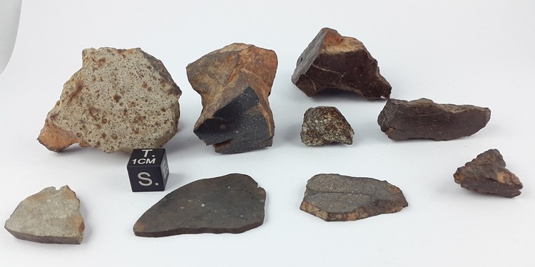 189.7 g of unclassified NWA meteorites