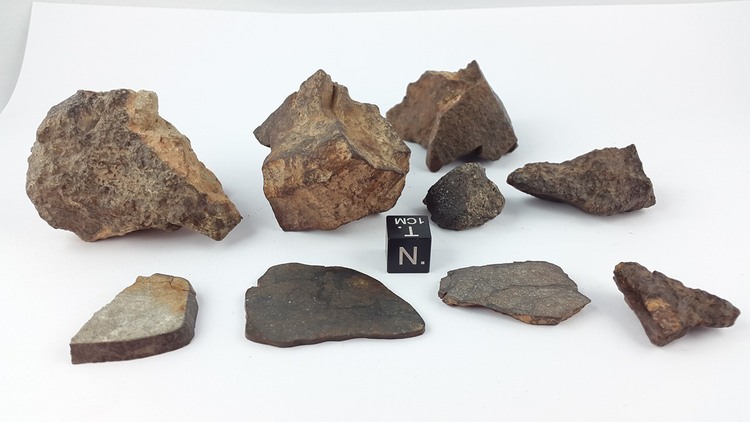 189.7 g of unclassified NWA meteorites