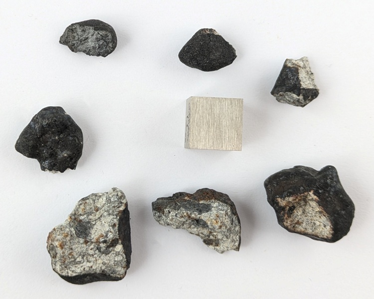 Mreira - 7 Meteoriten - insg. 14.87 g